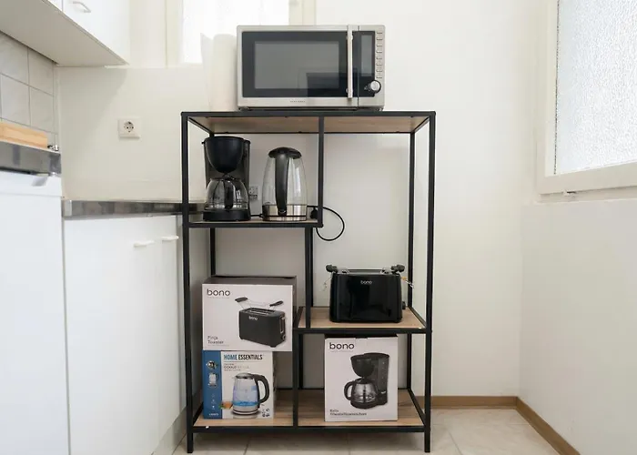 Stylish 1br For 5, Great Location